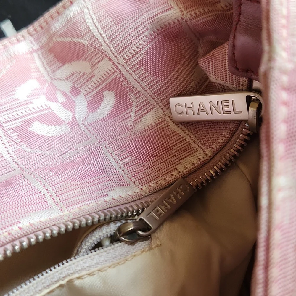 Chanel Tote Bag - Picture 7 of 17